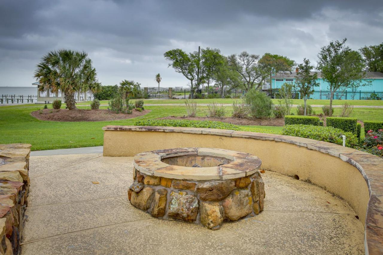 Stunning Galveston Bay Villa Infinity Pool And Dock San Leon Eksteriør billede